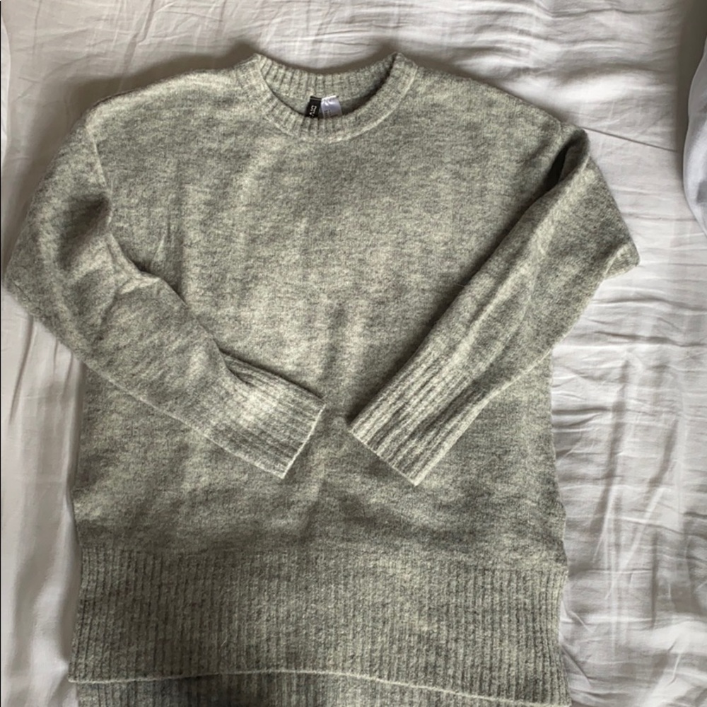 Soft H&M Oversized Sweater - Gray SMALL